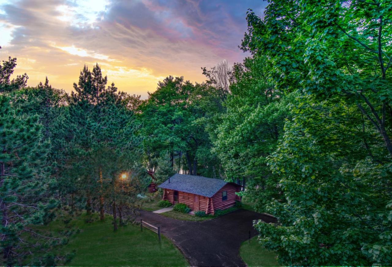 Edgewater Resort Iron Mountain Zewnętrze zdjęcie