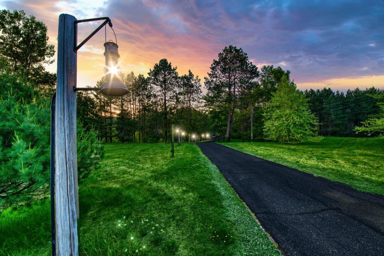Edgewater Resort Iron Mountain Zewnętrze zdjęcie